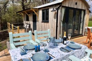 Cattlestone Farm – Adult Only Luxury Getaways and Camping